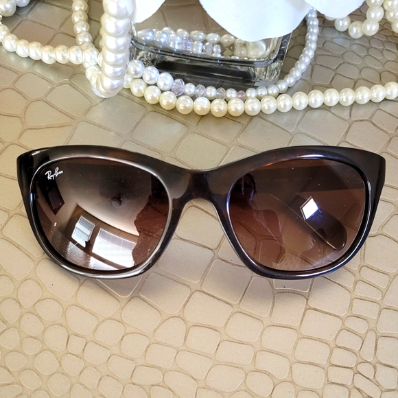 Ray-Ban RB4216 710/16 Tortoise Sunglasses - Picture 1 of 8